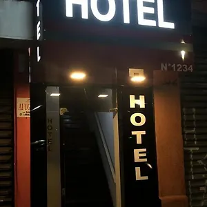 Hotel Cápsula Popular Mariana 